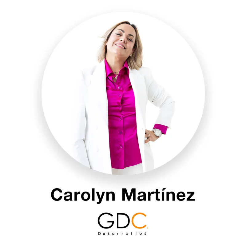 Carolyn Martínez